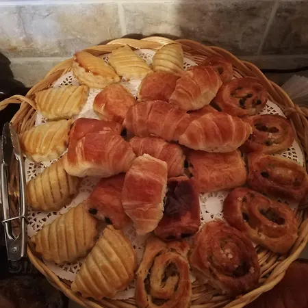 Bed & Breakfast A La Duvetine Sarraziet