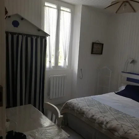 A La Duvetine Sarraziet