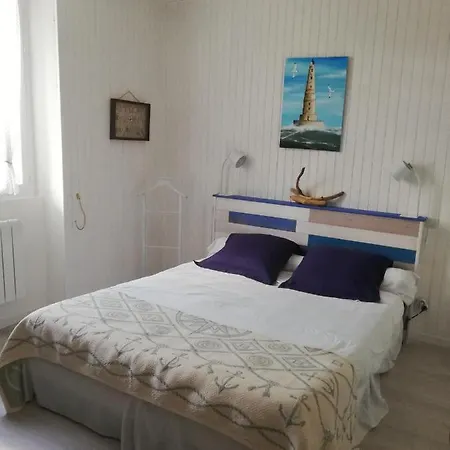 A La Duvetine Bed & Breakfast Sarraziet